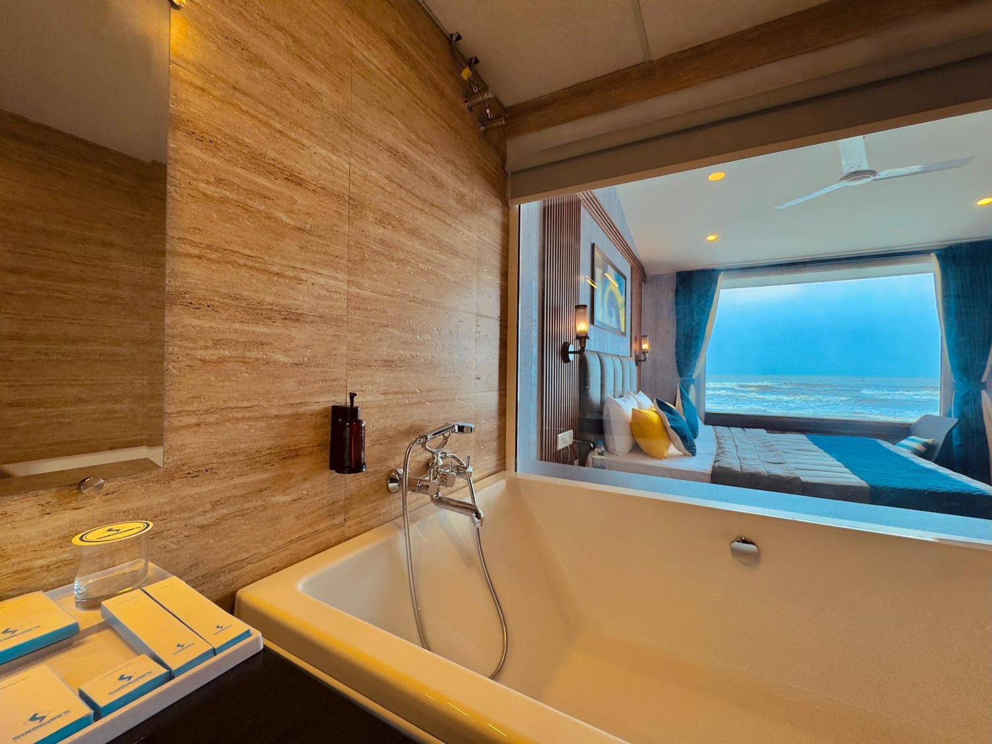 Sandbanks Beach Villas, Morjim Exterior foto
